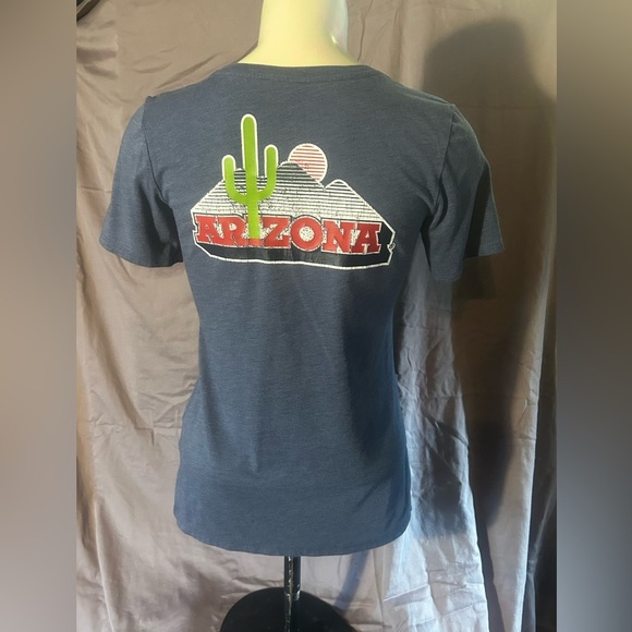 Navy V-Neck Nike T-Shirt with Red Pocket - Picture 2 of 5